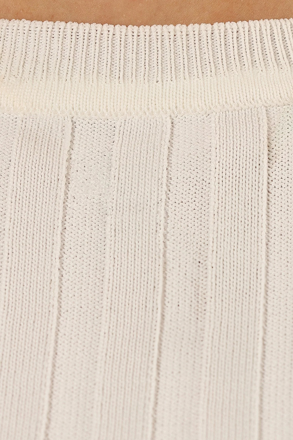 Aneesa Wide Rib Knit Top - White